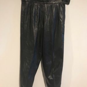 Black leather pants size 10 Neto
